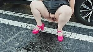 Jamdown26 - Stranger found me with my legs open in car,  he fingered my pussy until I piss outdoor in public (eating pussy) pee