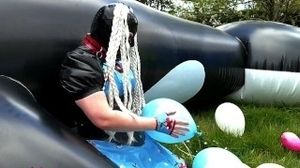 'Miss Maskerade Rubber Doll Playing And Pop Balloon - Looner Fetish In Full Latex 02'
