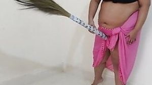 Sexy aunty has sex with a broom while sweeping the house - Hindi Clear Audio