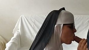 The nun Waleriana Prisoska sucks cock with swallowing sperm