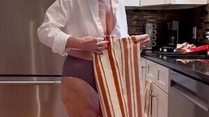 OLDER GILF IN GRANNY PANTIES CLEANS KITCHEN